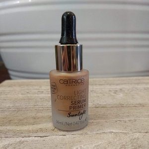5/$25 Light Correcting Serum Primer in Sunlight